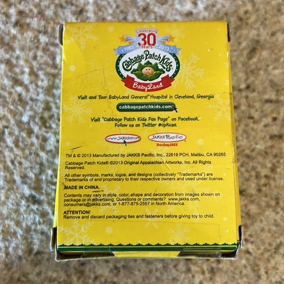 New in Box Cabbage Patch Santa Mini Doll 2013 Edition! 🎅🏻 - Picture 3 of 5